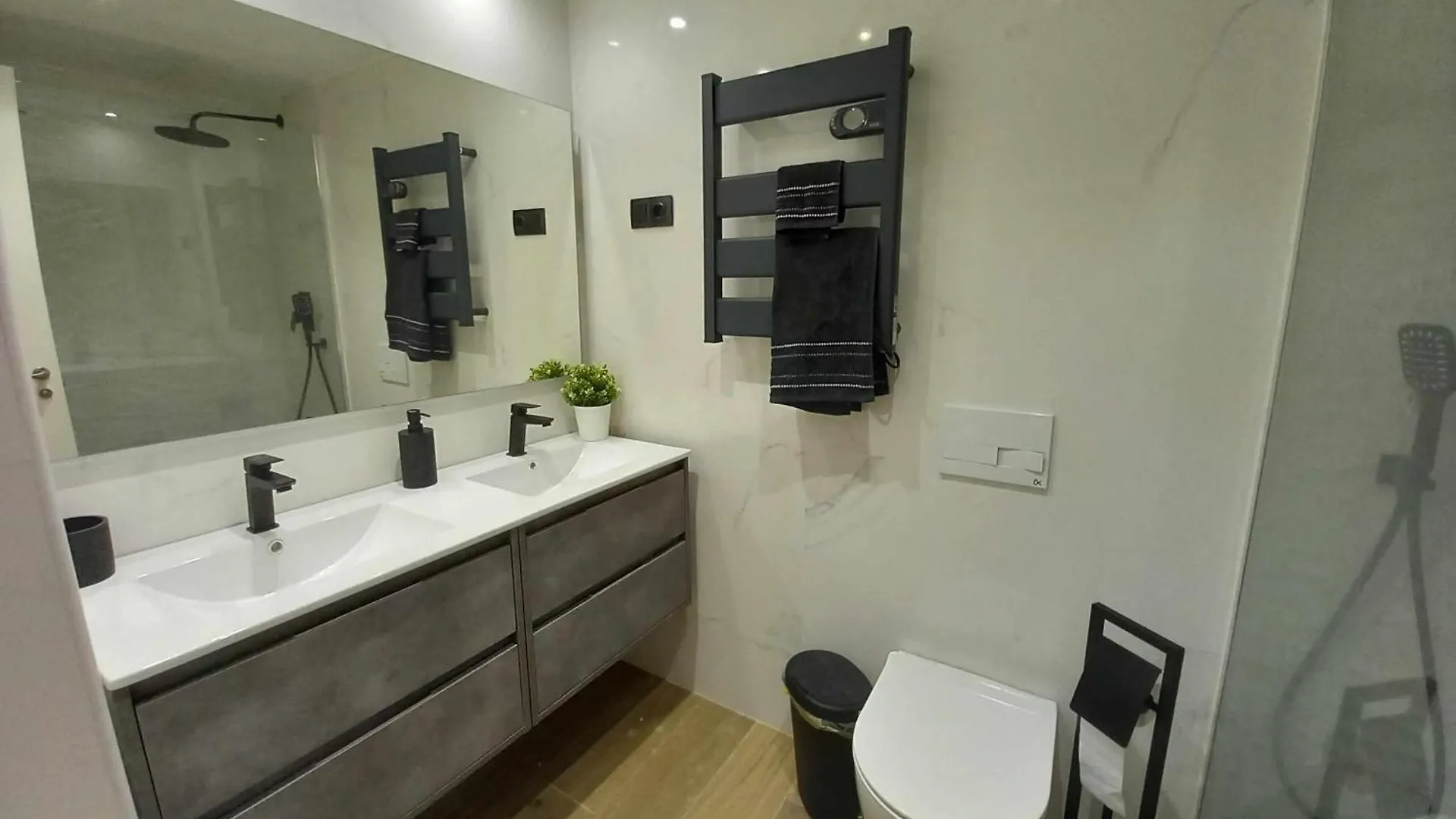 5Star Apartamento Lujo Junto Playa Marina Casares San Luis de Sabinillas Apartment